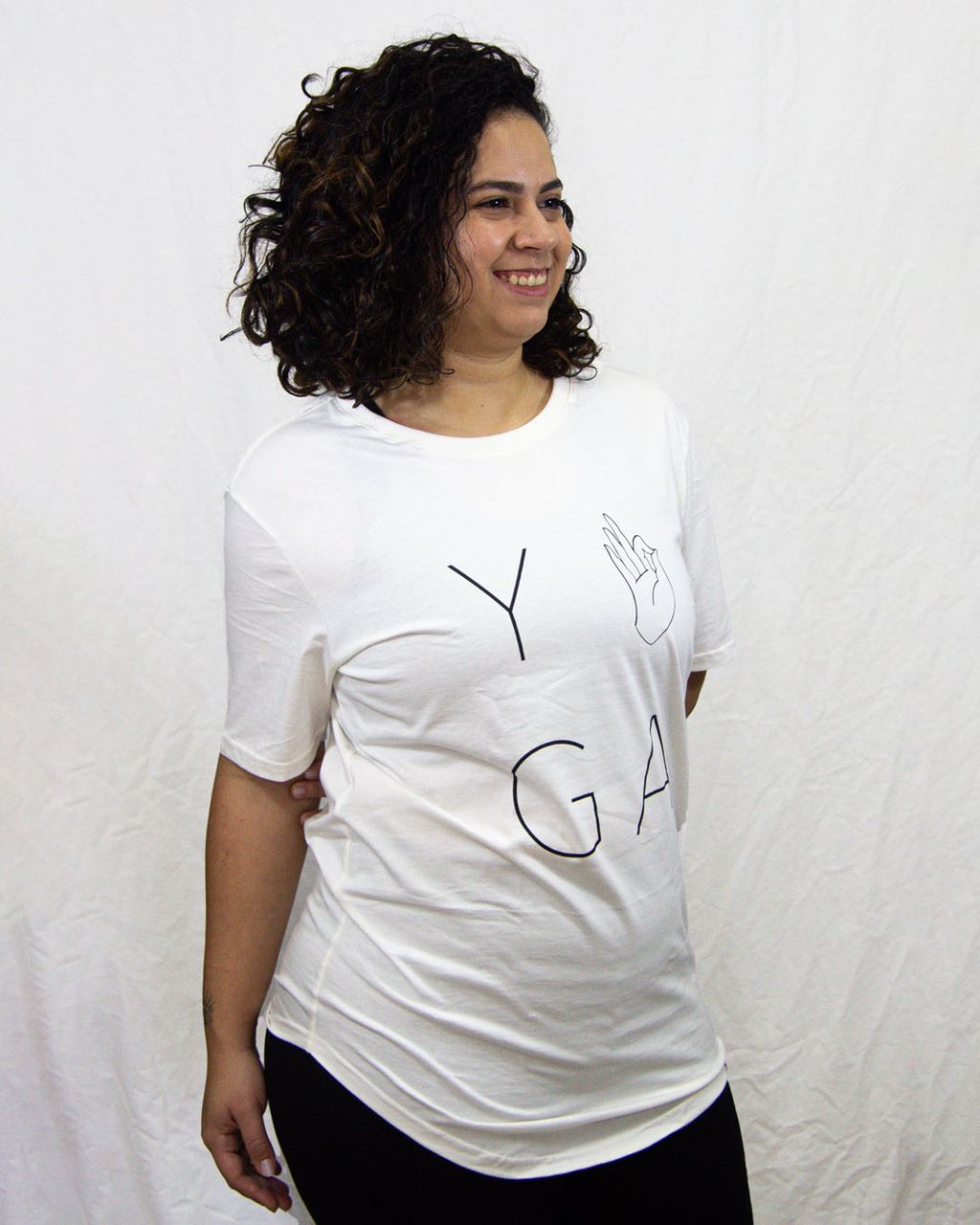 Arimo Code Camiseta Mudra
