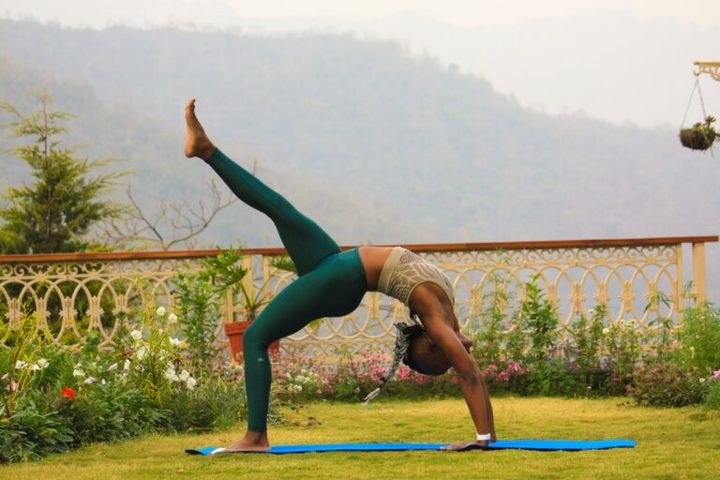 O que é Vinyasa Yoga: guia introdutório para a prática