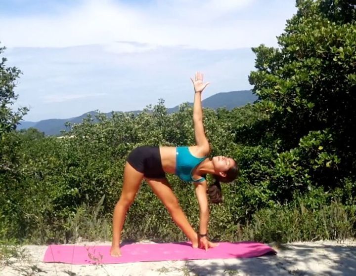 Alinhando corpo e mente: Cinco asanas do Yoga para melhorar sua postura
